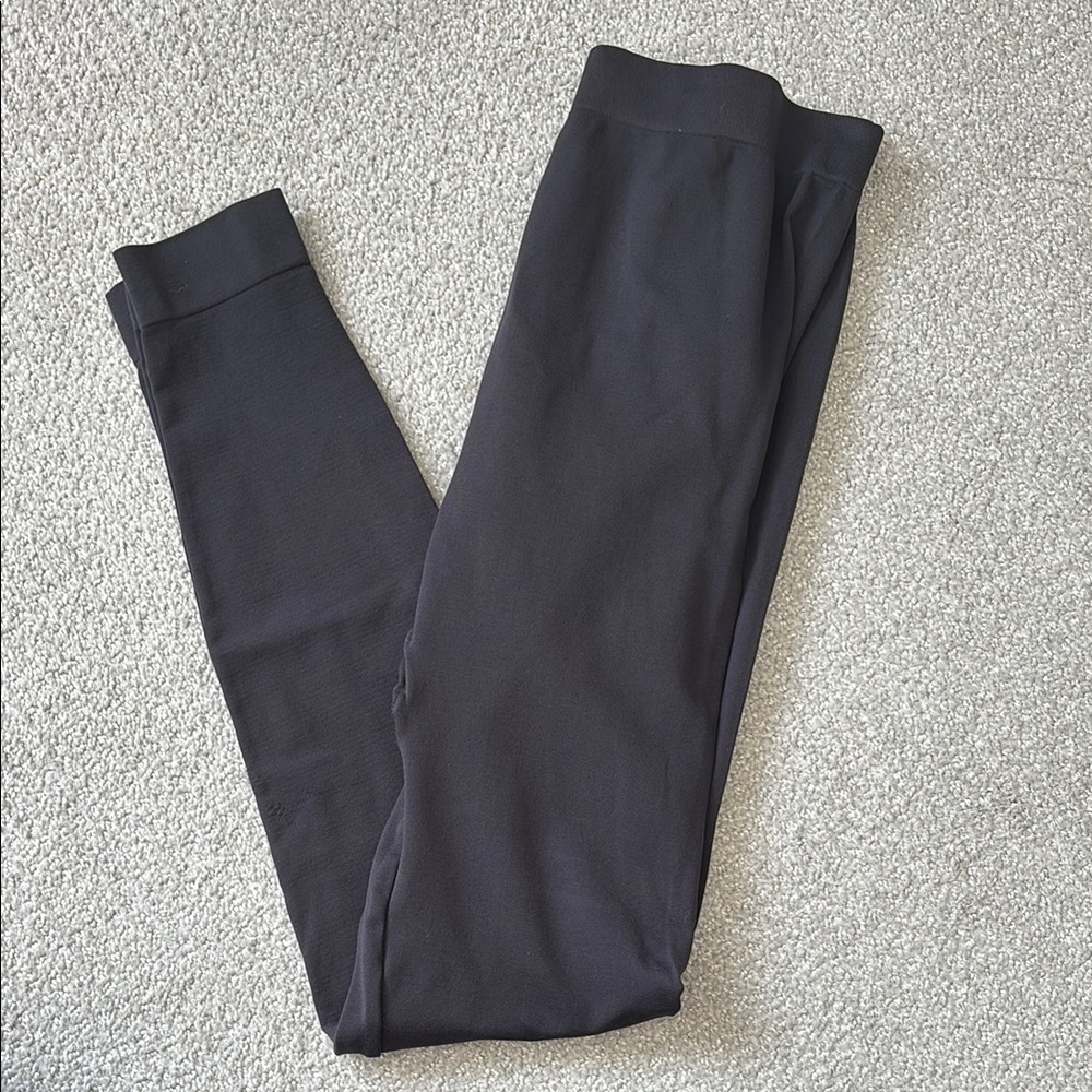 NWOT Ingrid & Isabel Compression/Postpartum Leggings